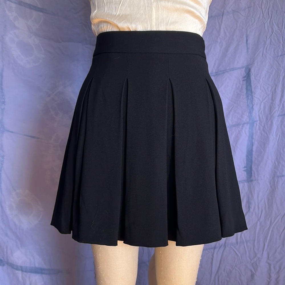 Babaton black pleated mini skirt